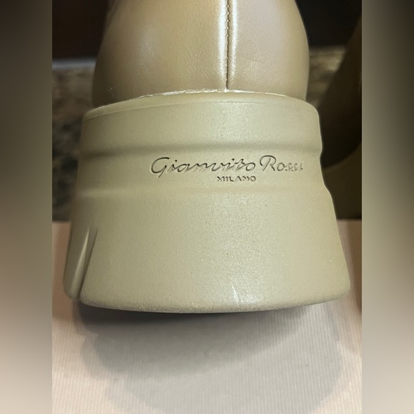 Gianvito Rossi Montey Glove Leather Lug-sole ankle boots Camel SZ 41EU/11US - Picture 11 of 13